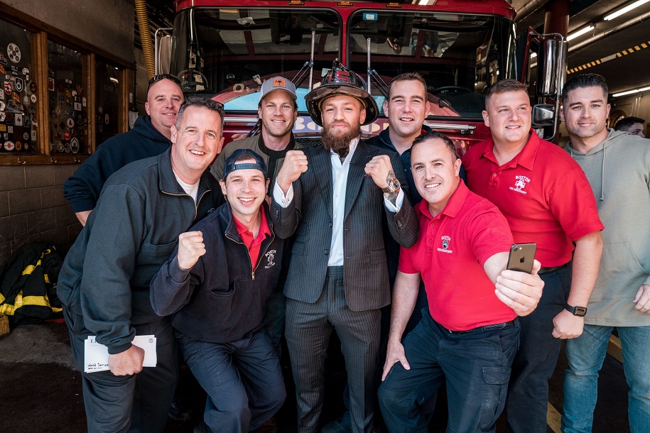 Công ty rượu Whiskey của Conor Mcgregor từ thiện 1 triệu đô-la
